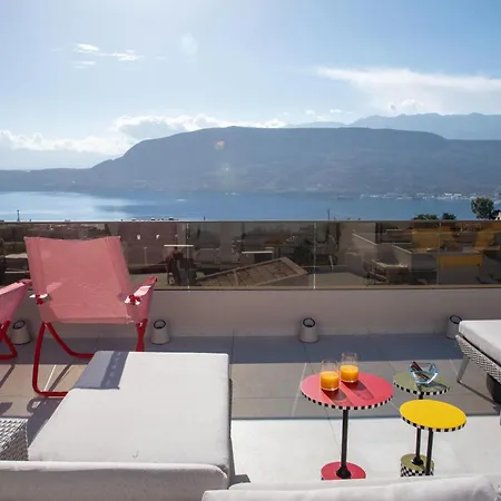 Flos Apartment *